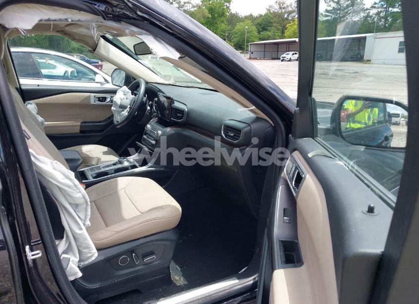 Photo 5 of 2020 Ford Explorer LIMITED (VIN 1FMSK7FH5LGB26659)