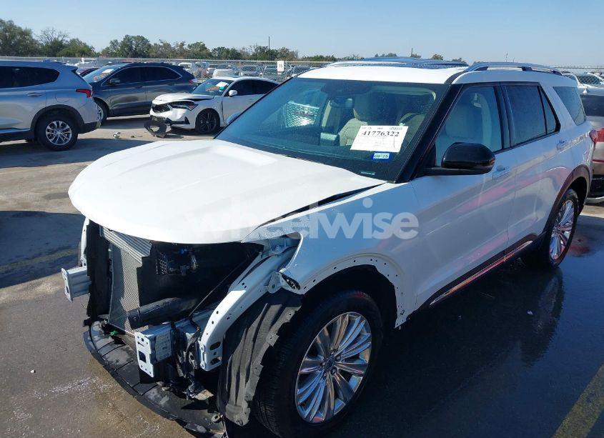 Photo 2 of 2023 Ford Explorer LIMITED (VIN 1FMSK7FH5PGA27880)