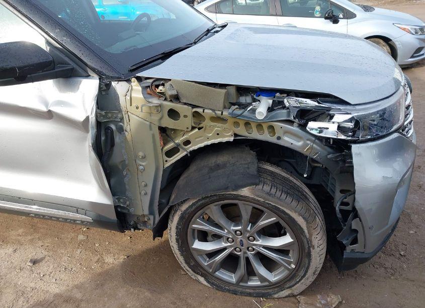 Photo 6 of 2023 Ford Explorer LIMITED (VIN 1FMSK7FH5PGA56120)