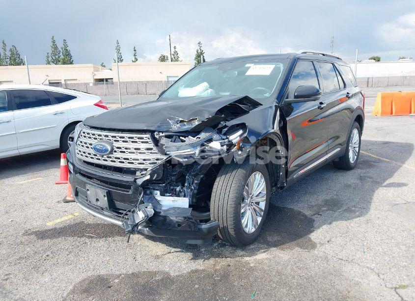 Photo 2 of 2023 Ford Explorer LIMITED (VIN 1FMSK7FH5PGA76352)