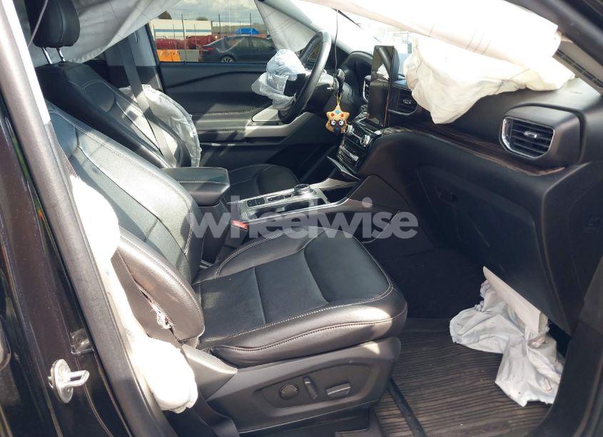 Photo 5 of 2023 Ford Explorer LIMITED (VIN 1FMSK7FH5PGA76352)