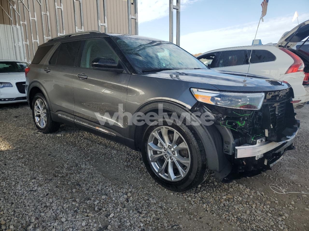 Photo 4 of 2024 FORD EXPLORER LIMITED (VIN 1FMSK7FH6RGA51043)