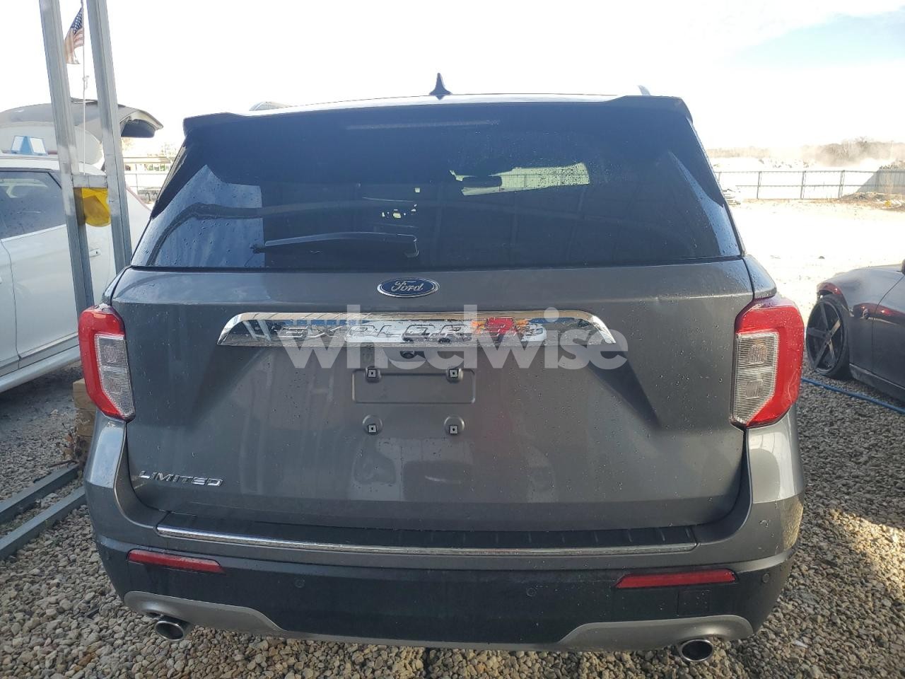 Photo 6 of 2024 FORD EXPLORER LIMITED (VIN 1FMSK7FH6RGA51043)