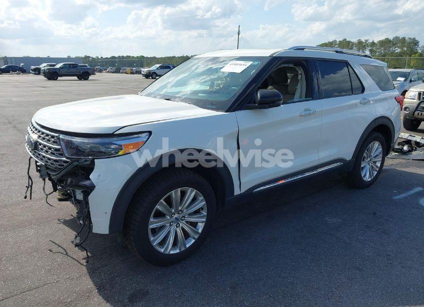 Photo 2 of 2023 Ford Explorer LIMITED (VIN 1FMSK7FH8PGB28394)