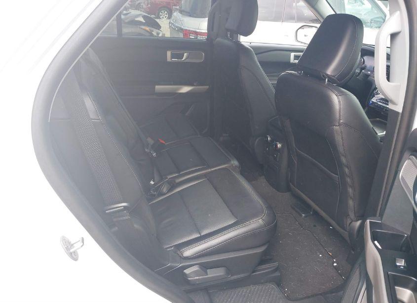 Photo 8 of 2024 Ford Explorer LIMITED (VIN 1FMSK7FH8RGA29237)
