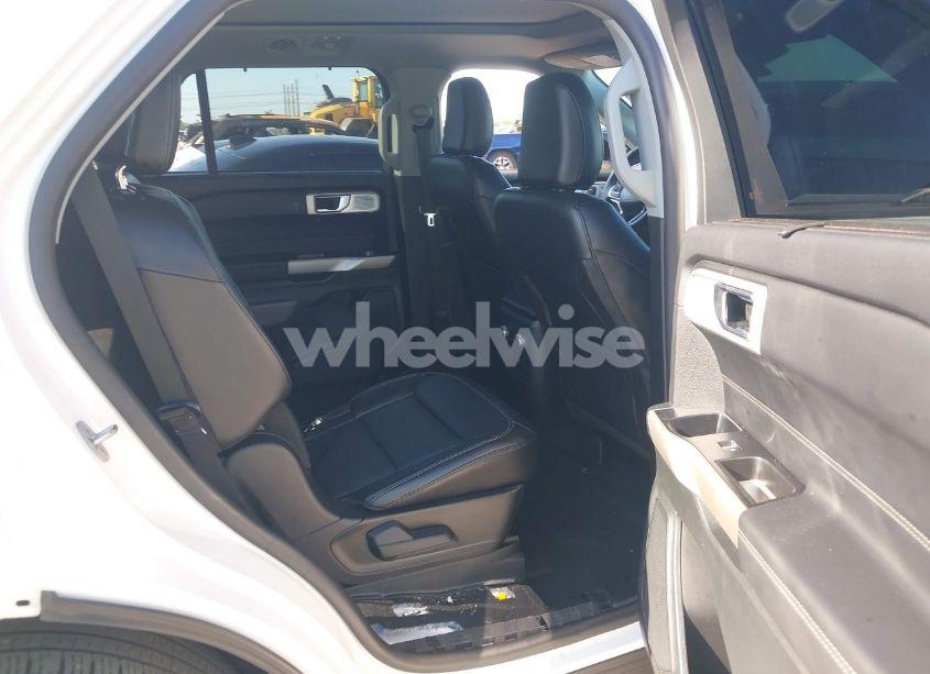 Photo 8 of 2023 Ford Explorer LIMITED (VIN 1FMSK7FH9PGA99908)