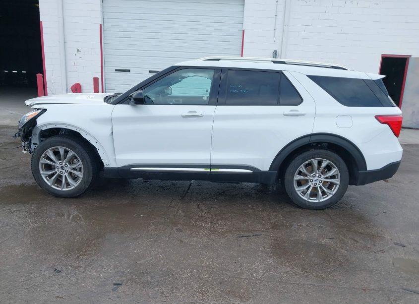 Photo 14 of 2023 Ford Explorer LIMITED (VIN 1FMSK7FHXPGB63843)