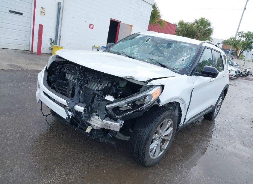 Photo 2 of 2023 Ford Explorer LIMITED (VIN 1FMSK7FHXPGB63843)