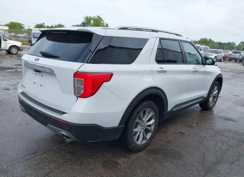 Photo 4 of 2023 Ford Explorer LIMITED (VIN 1FMSK7FHXPGB63843)