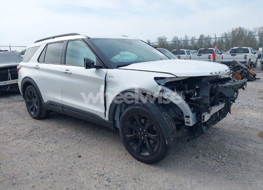 2023 Ford Explorer ST-LINE (VIN 1FMSK7KH4PGA01664) main photo