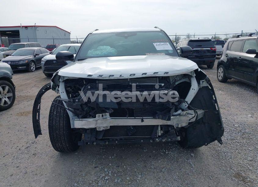 Photo 13 of 2023 Ford Explorer ST-LINE (VIN 1FMSK7KH4PGA01664)