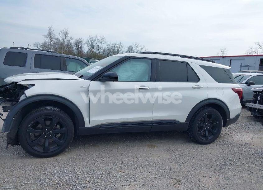 Photo 15 of 2023 Ford Explorer ST-LINE (VIN 1FMSK7KH4PGA01664)