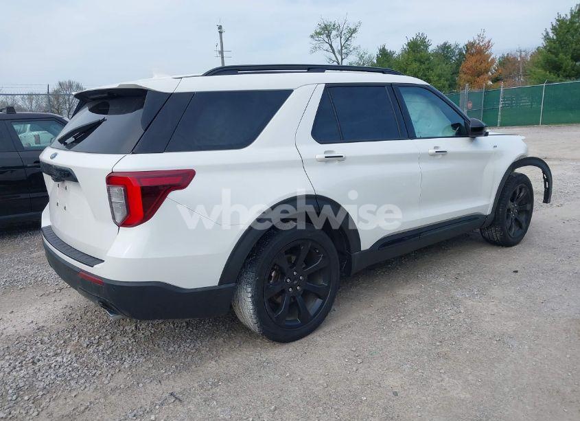 Photo 4 of 2023 Ford Explorer ST-LINE (VIN 1FMSK7KH4PGA01664)