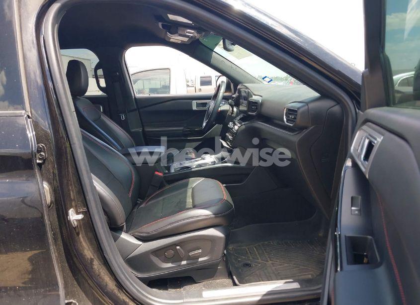 Photo 5 of 2022 Ford Explorer ST-LINE (VIN 1FMSK7KH7NGB05501)