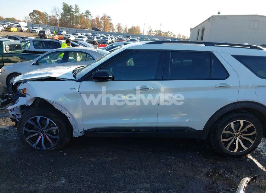 Photo 14 of 2022 Ford Explorer ST-LINE (VIN 1FMSK7KH7NGB34741)