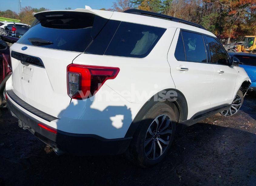 Photo 4 of 2022 Ford Explorer ST-LINE (VIN 1FMSK7KH7NGB34741)