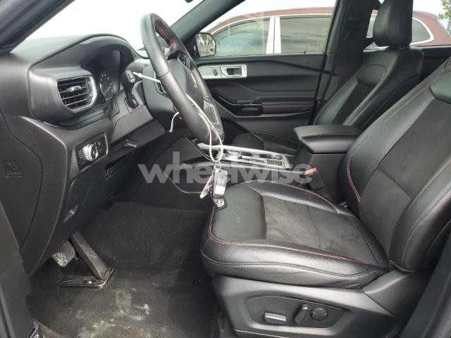 Photo 3 of 2023 FORD EXPLORER ST-LINE N/A (VIN 1FMSK7KH8PGA67070)