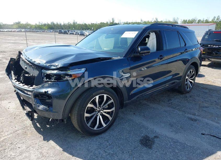 Photo 2 of 2022 Ford Explorer ST-LINE (VIN 1FMSK7KH9NGB68860)