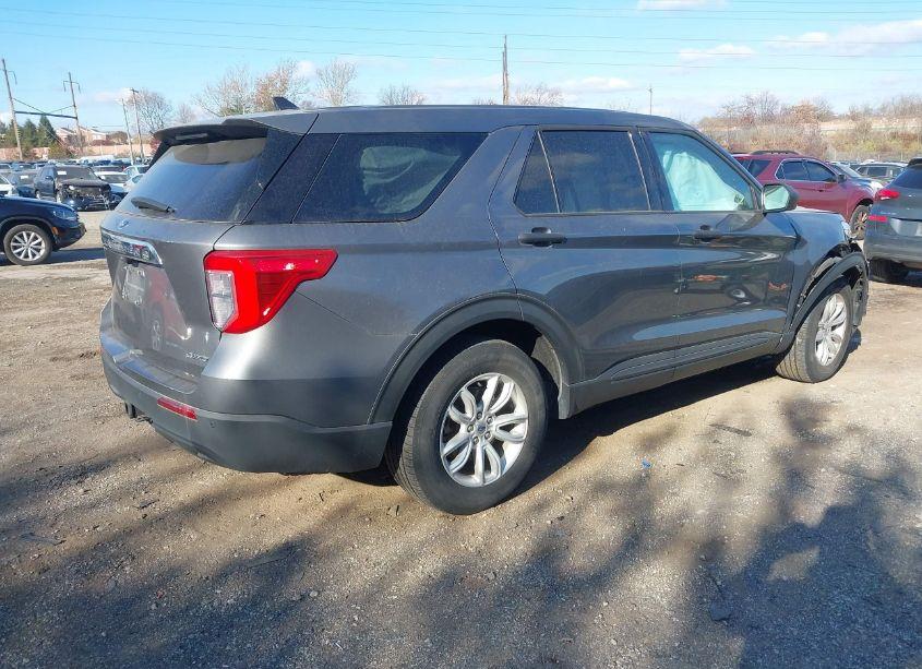 Photo 4 of 2021 Ford Explorer (VIN 1FMSK8BB1MGA65819)