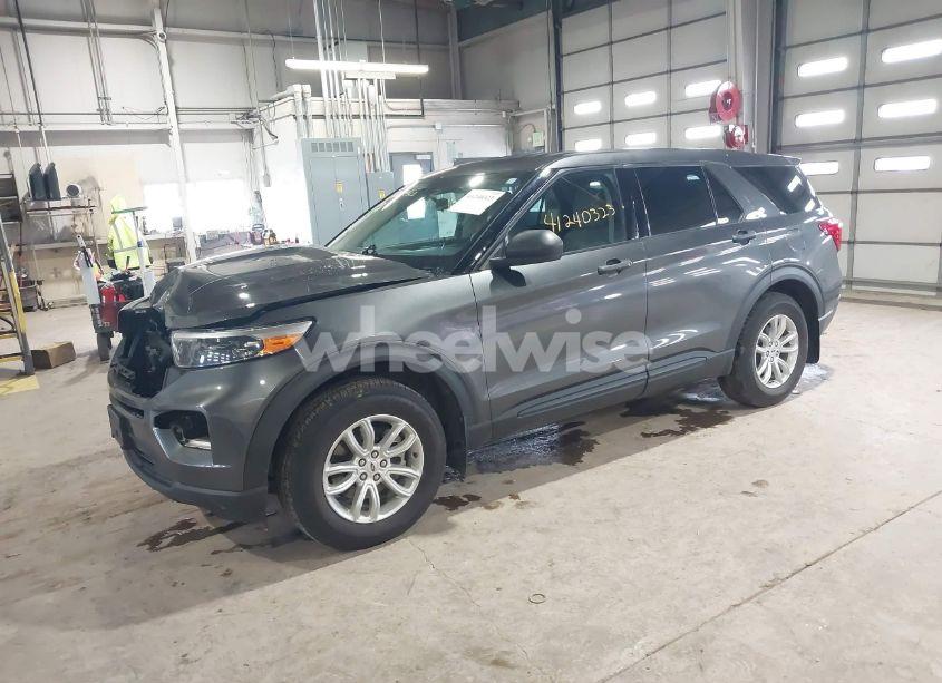 Photo 2 of 2020 Ford Explorer (VIN 1FMSK8BB3LGB31124)