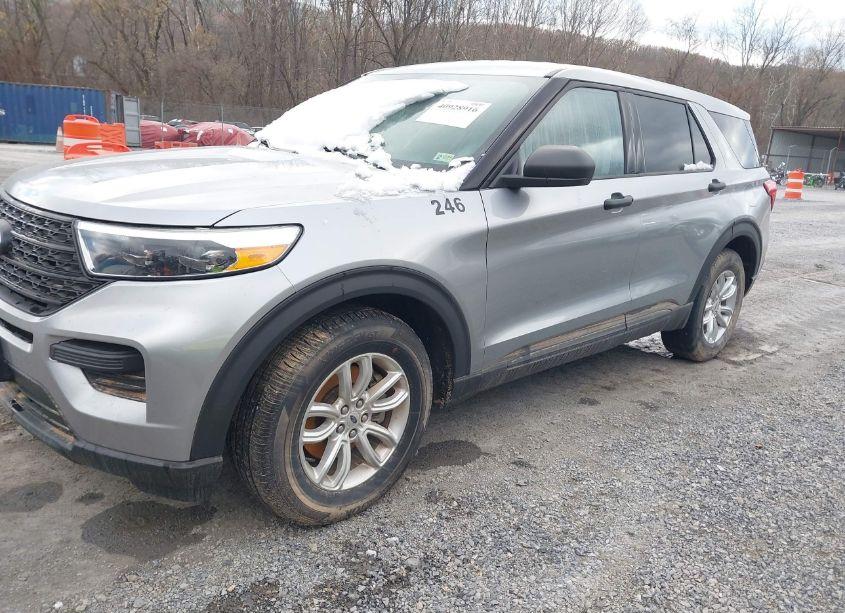 Photo 2 of 2020 Ford Explorer (VIN 1FMSK8BB5LGB12882)