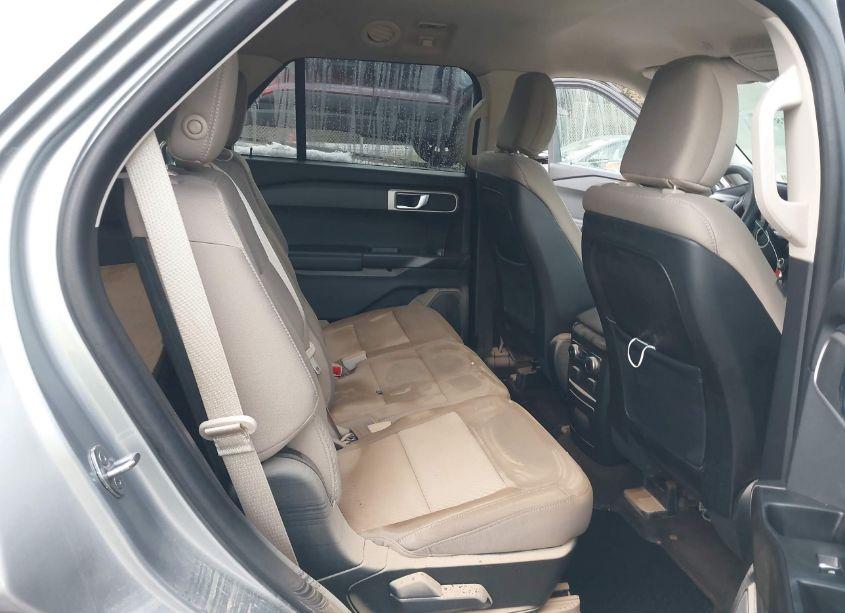 Photo 8 of 2020 Ford Explorer (VIN 1FMSK8BB5LGB12882)