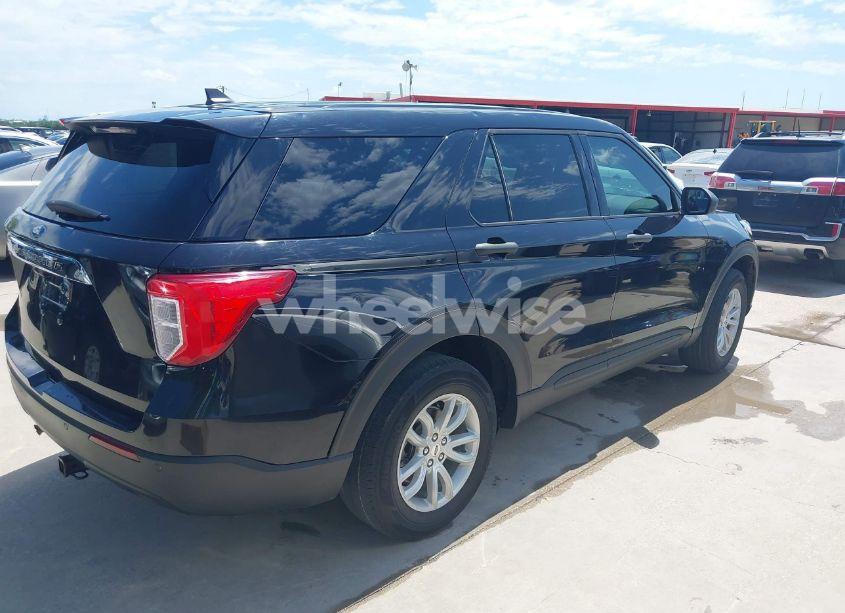 Photo 4 of 2021 Ford Explorer (VIN 1FMSK8BH0MGA04305)