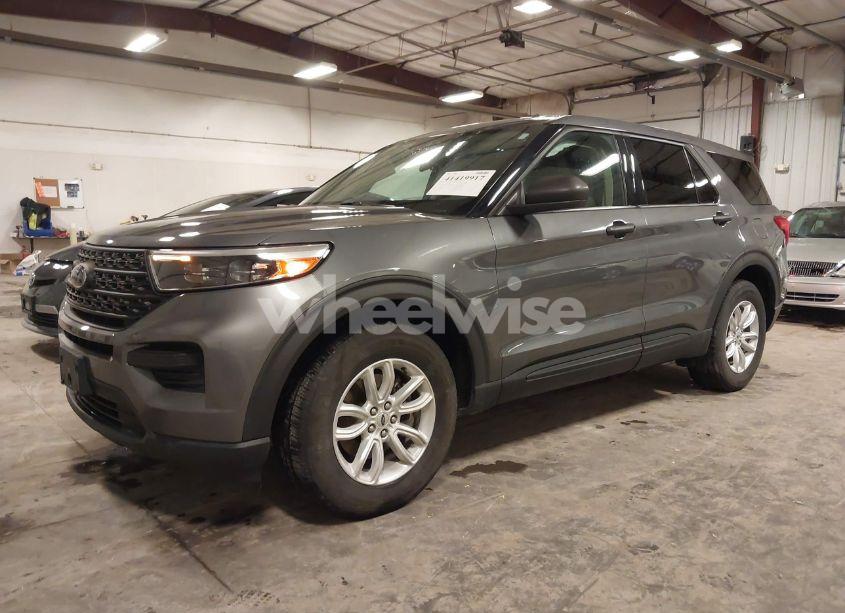 Photo 2 of 2021 Ford Explorer (VIN 1FMSK8BH0MGC06190)
