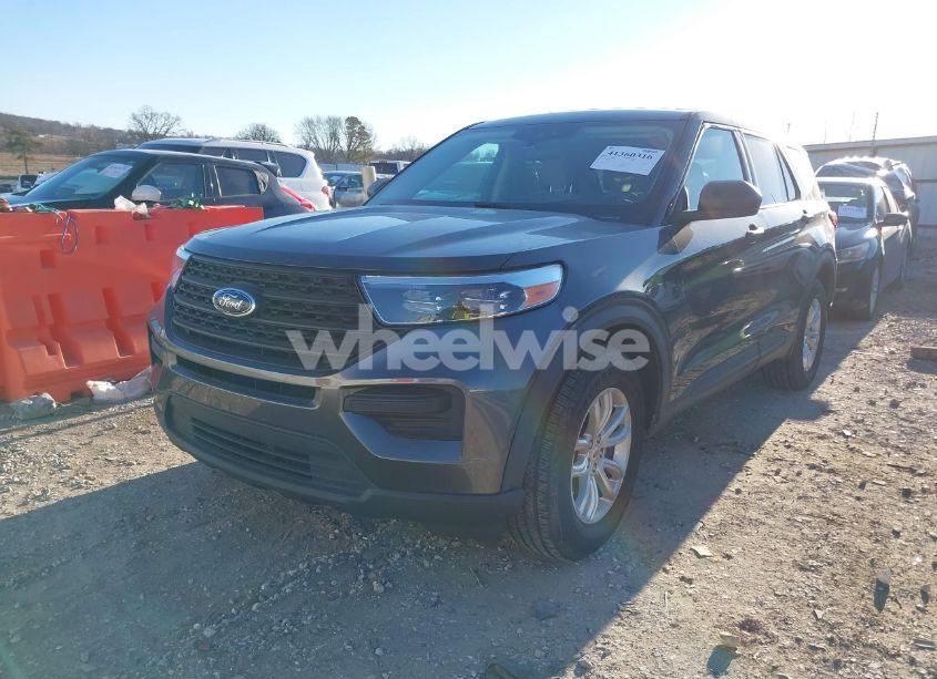 Photo 2 of 2020 Ford Explorer (VIN 1FMSK8BH4LGB30956)