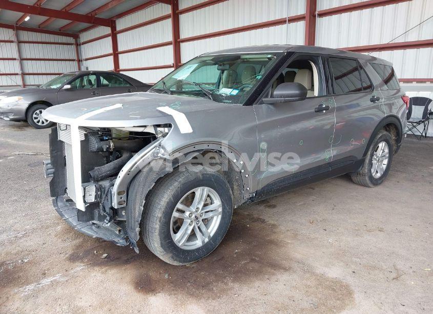 Photo 2 of 2023 Ford Explorer (VIN 1FMSK8BH7PGA42778)