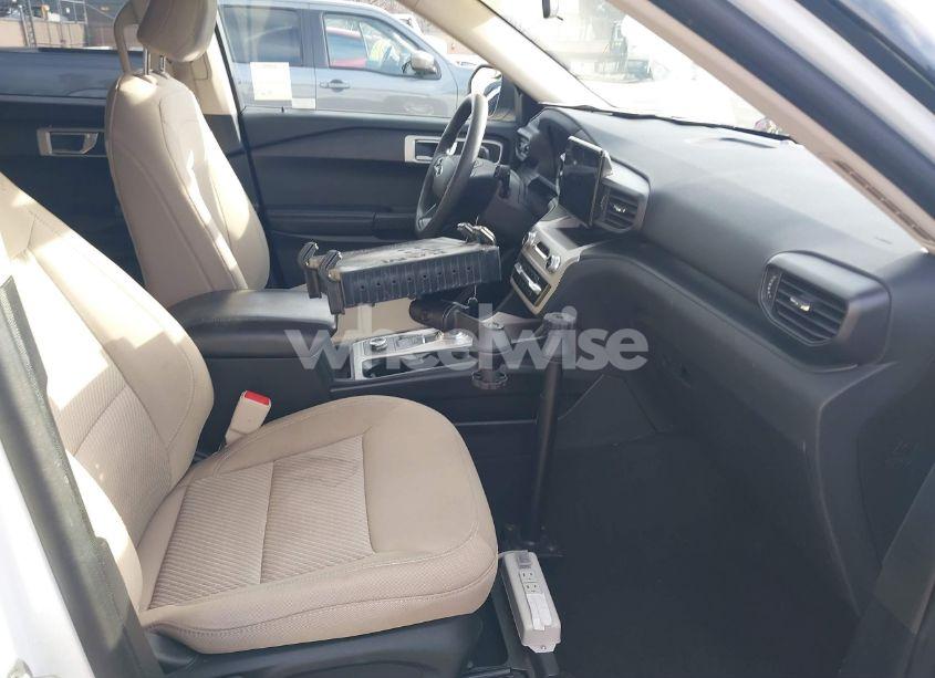 Photo 5 of 2021 Ford Explorer (VIN 1FMSK8BH8MGA44034)