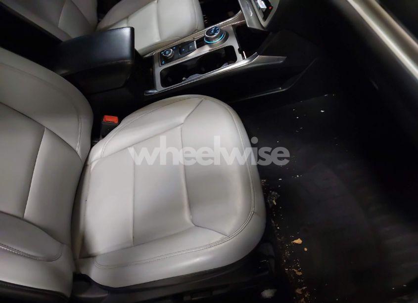 Photo 8 of 2021 Ford Explorer XLT (VIN 1FMSK8DH0MGA59852)