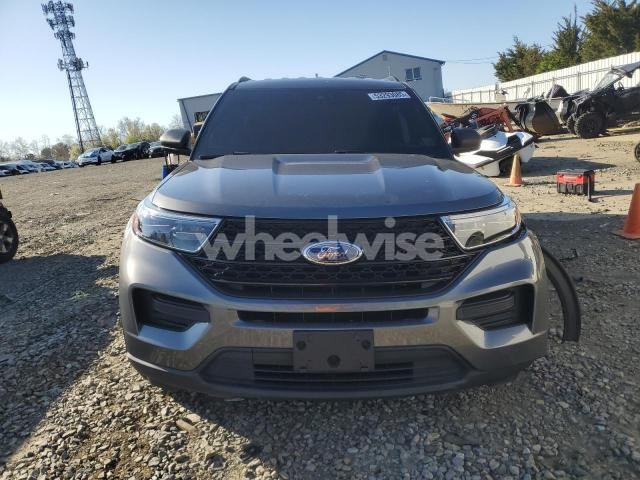 Photo 3 of 2021 FORD EXPLORER XLT (VIN 1FMSK8DH0MGB10640)