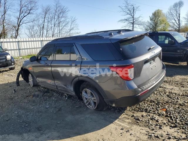 Photo 4 of 2021 FORD EXPLORER XLT (VIN 1FMSK8DH0MGB10640)