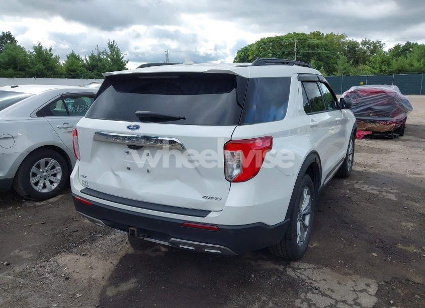 Photo 4 of 2021 Ford Explorer XLT (VIN 1FMSK8DH0MGB20536)