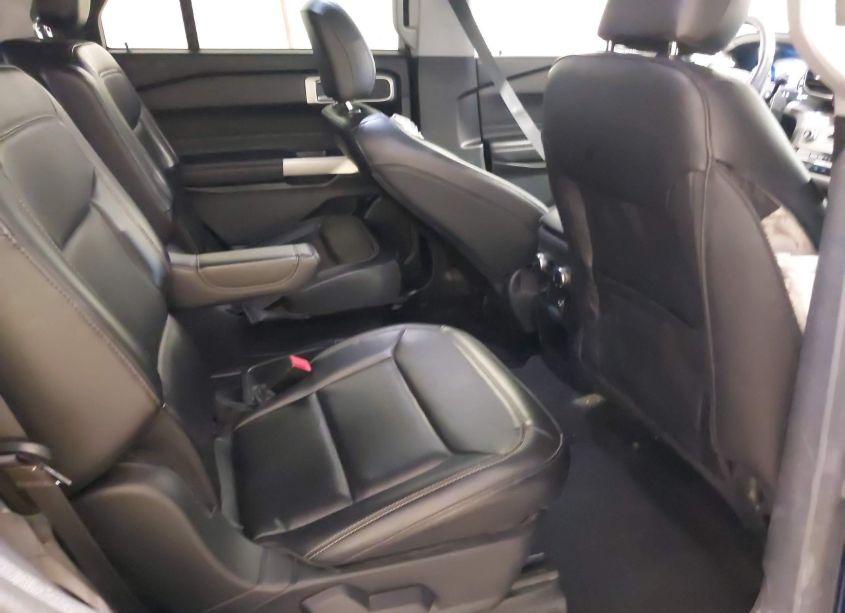 Photo 8 of 2021 Ford Explorer XLT (VIN 1FMSK8DH0MGB69719)