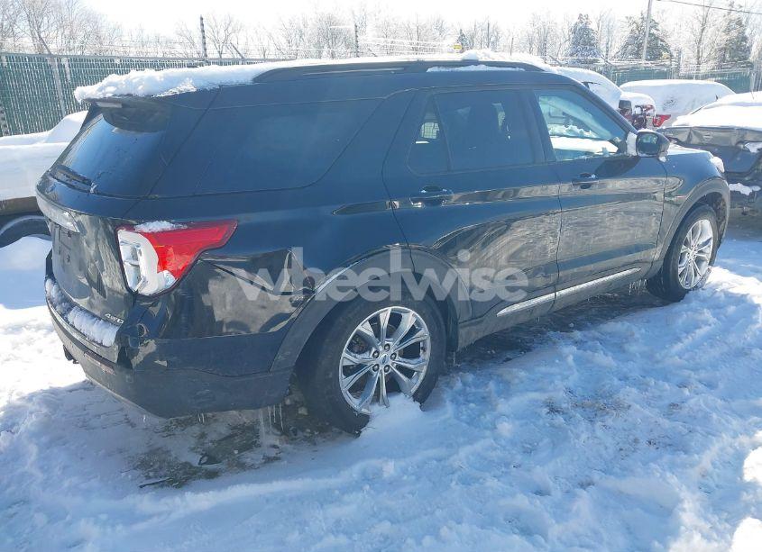 Photo 4 of 2021 Ford Explorer XLT (VIN 1FMSK8DH0MGB94247)