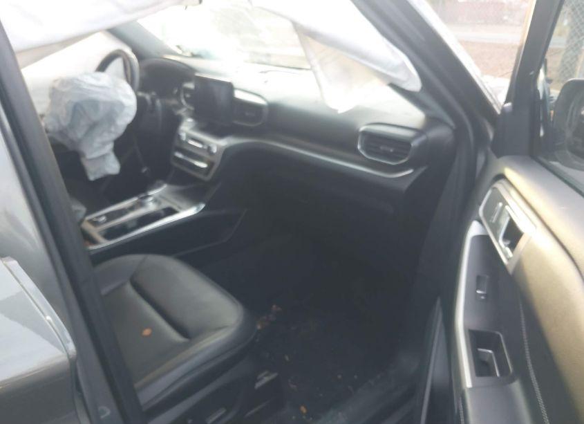 Photo 5 of 2021 Ford Explorer XLT (VIN 1FMSK8DH0MGC17199)