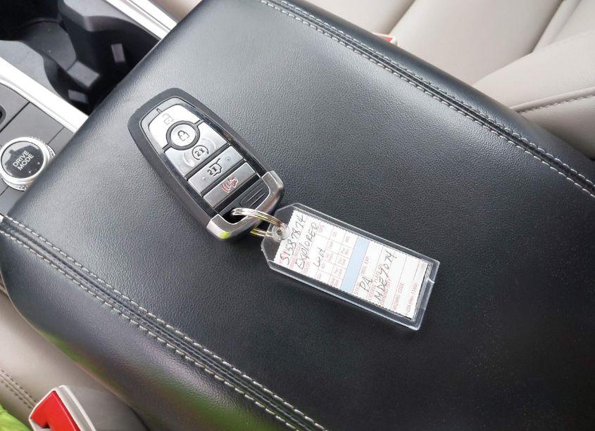 Photo 11 of 2023 Ford Explorer XLT (VIN 1FMSK8DH0PGA55949)