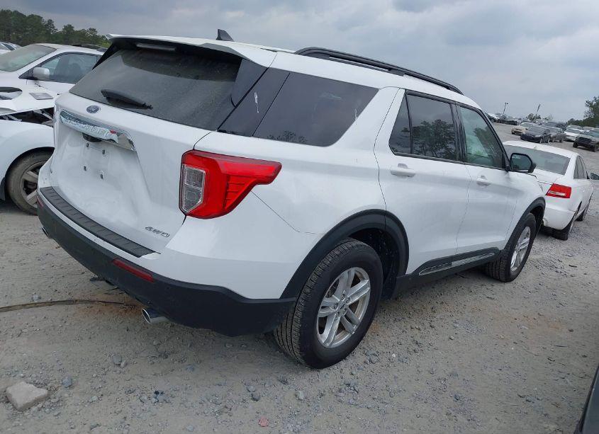 Photo 4 of 2023 Ford Explorer XLT (VIN 1FMSK8DH0PGA55949)