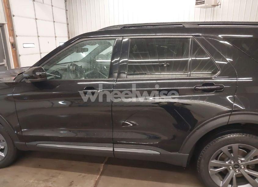 Photo 14 of 2023 Ford Explorer XLT (VIN 1FMSK8DH0PGA75229)