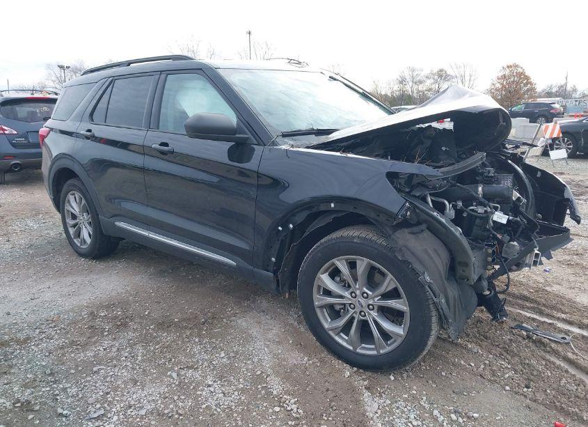 2023 Ford Explorer XLT (VIN 1FMSK8DH0PGC11553) main photo