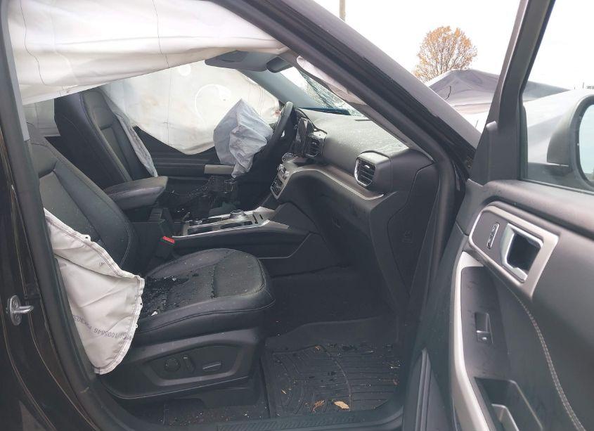 Photo 5 of 2023 Ford Explorer XLT (VIN 1FMSK8DH0PGC11553)