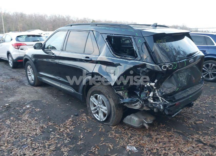 Photo 3 of 2020 Ford Explorer XLT (VIN 1FMSK8DH1LGA78313)