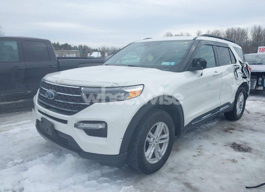 Photo 2 of 2020 Ford Explorer XLT (VIN 1FMSK8DH1LGB38106)