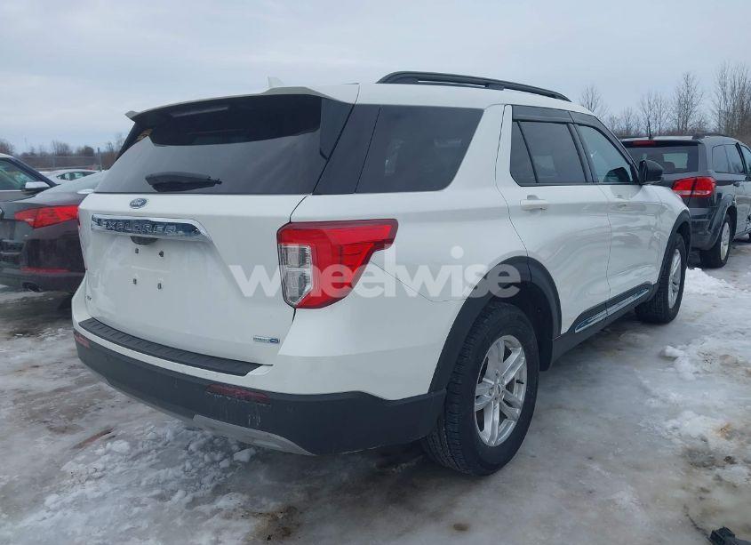 Photo 4 of 2020 Ford Explorer XLT (VIN 1FMSK8DH1LGB38106)