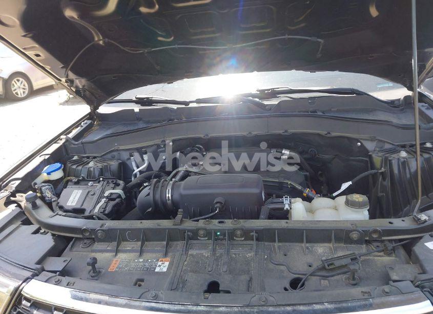 Photo 10 of 2020 Ford Explorer XLT (VIN 1FMSK8DH1LGB70294)