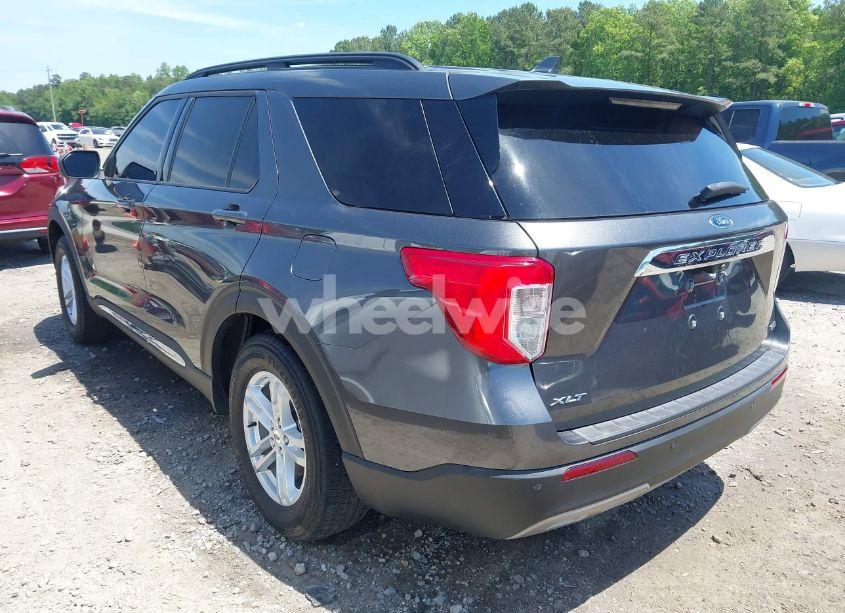 Photo 3 of 2020 Ford Explorer XLT (VIN 1FMSK8DH1LGB70294)