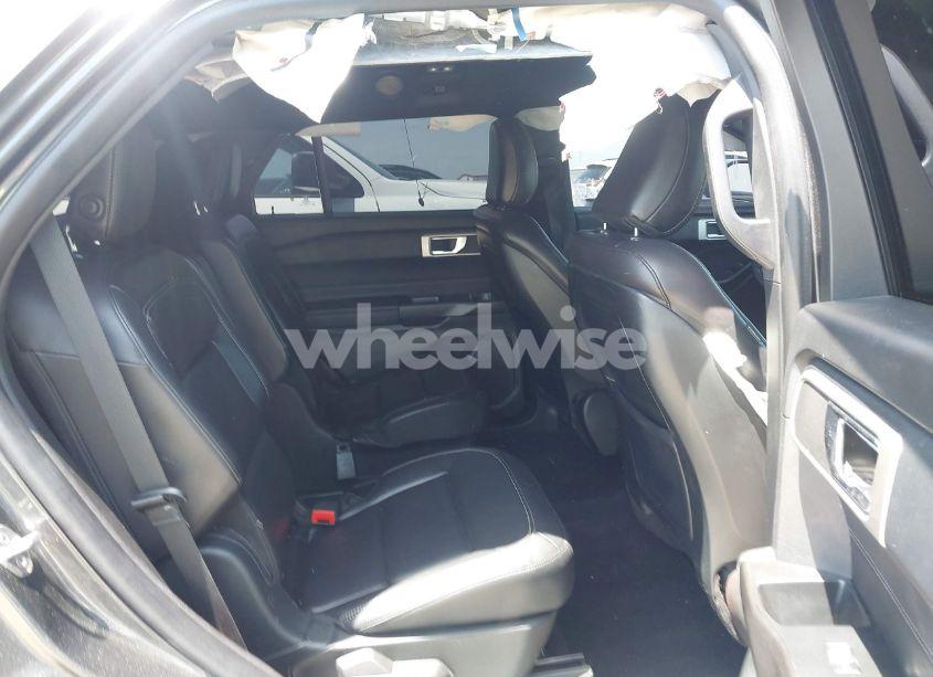 Photo 8 of 2020 Ford Explorer XLT (VIN 1FMSK8DH1LGB70294)