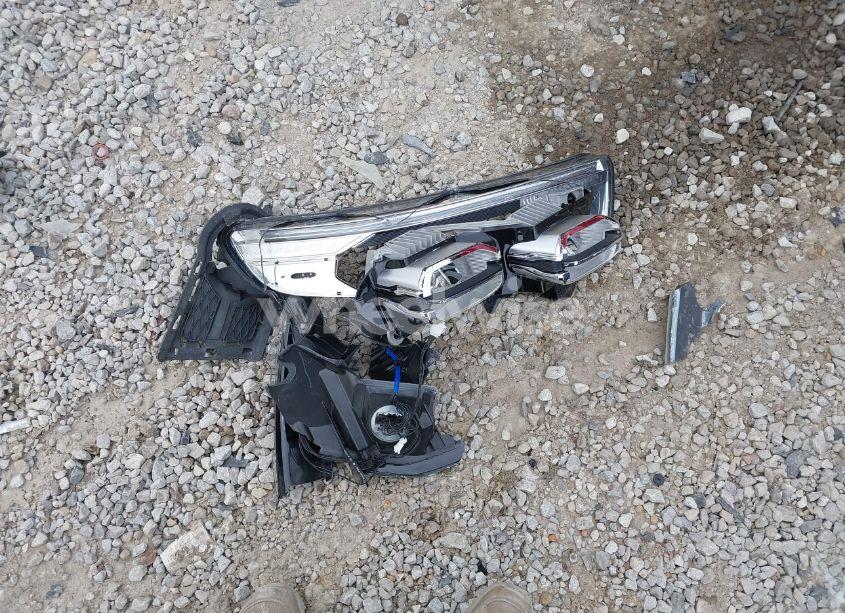 Photo 12 of 2020 Ford Explorer XLT (VIN 1FMSK8DH1LGC84960)